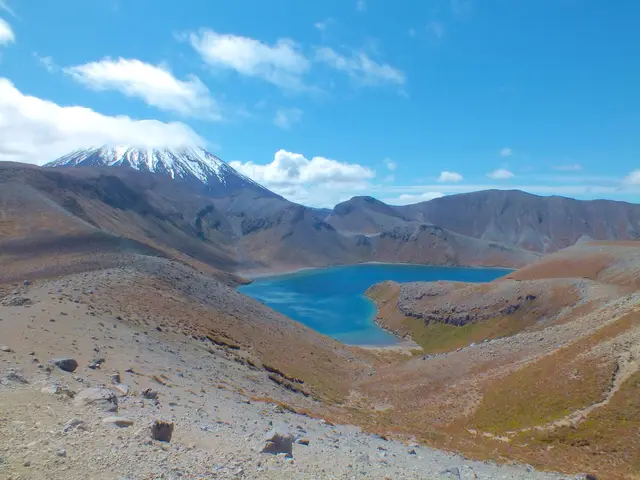 Upper Tama, looking at Ngāuruhoe